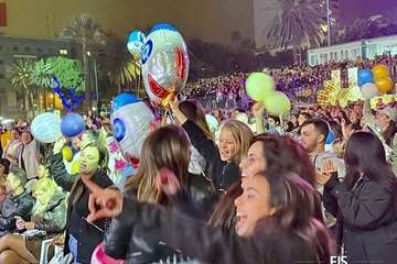 Actuación de la murga teldense Los Nietos de SaryManchez en la segunda fase del concurso carnavalero de la capital grancanaria/FJS Fotografía y TA.
